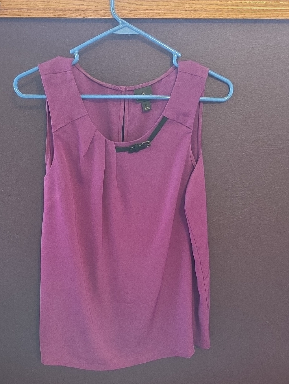 Worthington Magenta Sleeveless Camisole with Black Accent